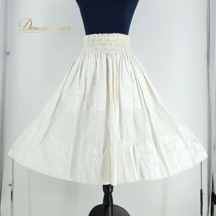 【中古】アロハエミカ Aloha Emika 衣装 パウスカート ホワイト系 フラ ダンス 白 花柄 シングル レッ..