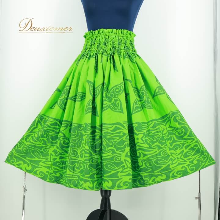 【中古】フラダンス 衣装 パウスカート グリーン系 フラ ダンス ハワイアン レッスン シングル 黄緑 緑..