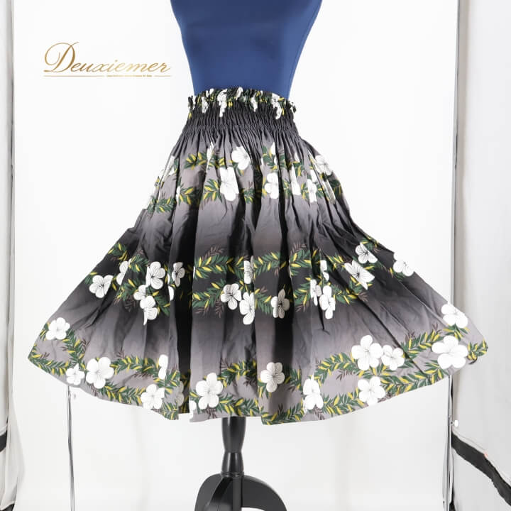 【中古】フラダンス 衣装 パウスカート ブラック系 プルメリア柄 シングル レッスン 黒 白 緑 黄 ハワ..