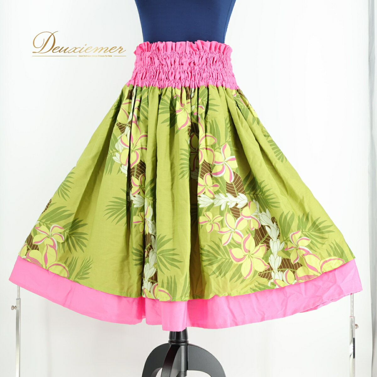 【中古】フラダンス 衣装 パウスカート グリーン系 フラ ダンス 花柄 ハワイアン 淡い ハワイ製 プルメ..