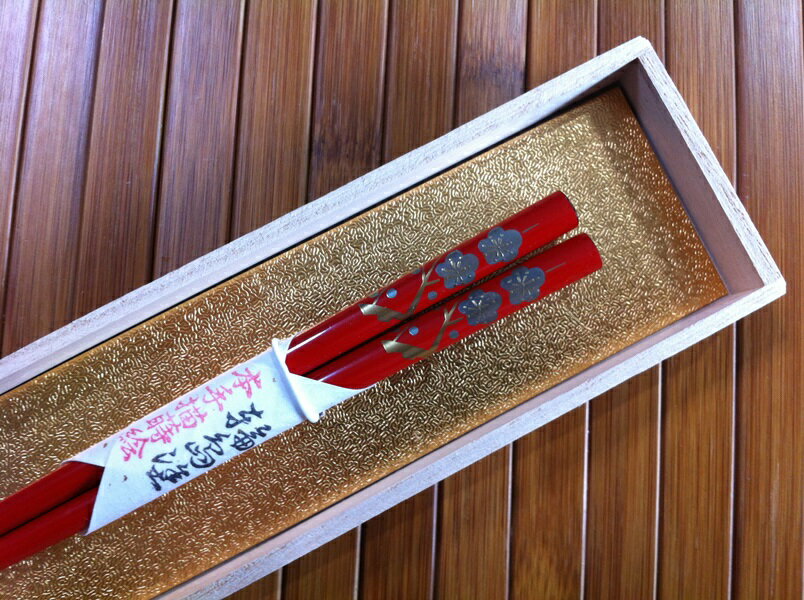 【高級箸】輪島塗箸　白梅紅梅(赤一膳）−本手描蒔絵/桐箱入り/