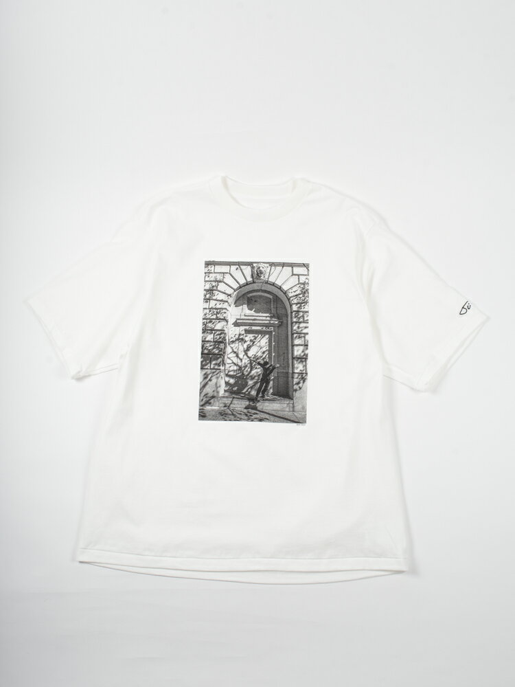 JOHN MASON SMITH/JANE SMITH ジョンメイソンスミス/ジェーンスミス JAI TANJU "DOWN THERE" S/S T-SHIRT WHITE プリントTシャツフォトT メンズ/レディース正規取扱い店 通販 お洒落 オシャレ