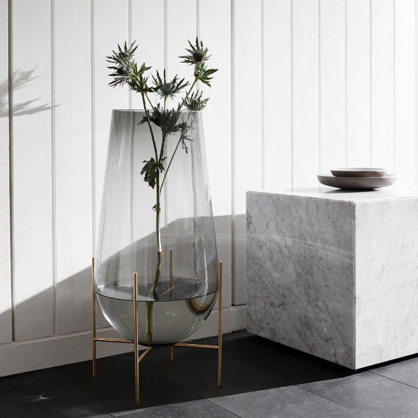 【アウトレット 訳あり】 北欧 Audo Copenhagen Echasse Vase Smoked イシャスベース L スモーク 4797949-SY Living 花器 花瓶 フラワーベース 北欧インテリア おしゃれ 【返品不可 ラッピング不可】