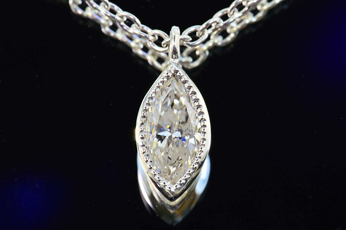 ミルウチダイヤモンド一粒ネックレスプラチナ0.3カラットマーキーズカットダイヤモンド