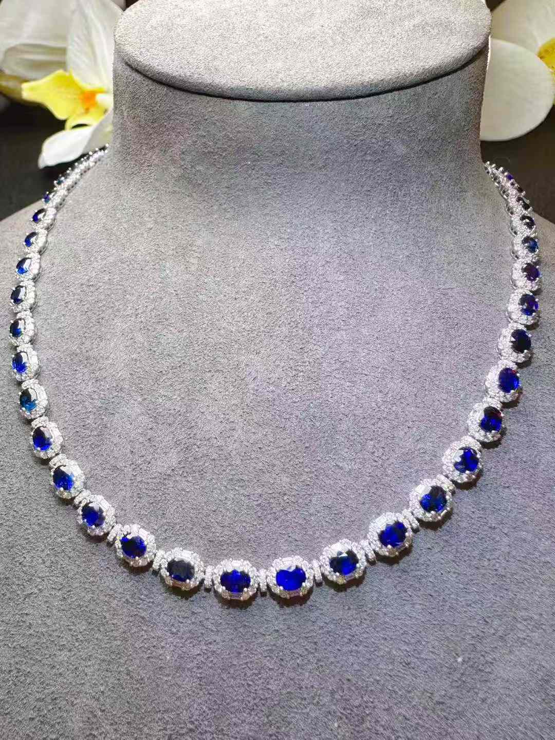 14.48ct 気品漂うロイヤルブルーサファイアネックレス diamond-c-10000283 Diamond Celeb サンプル画像3