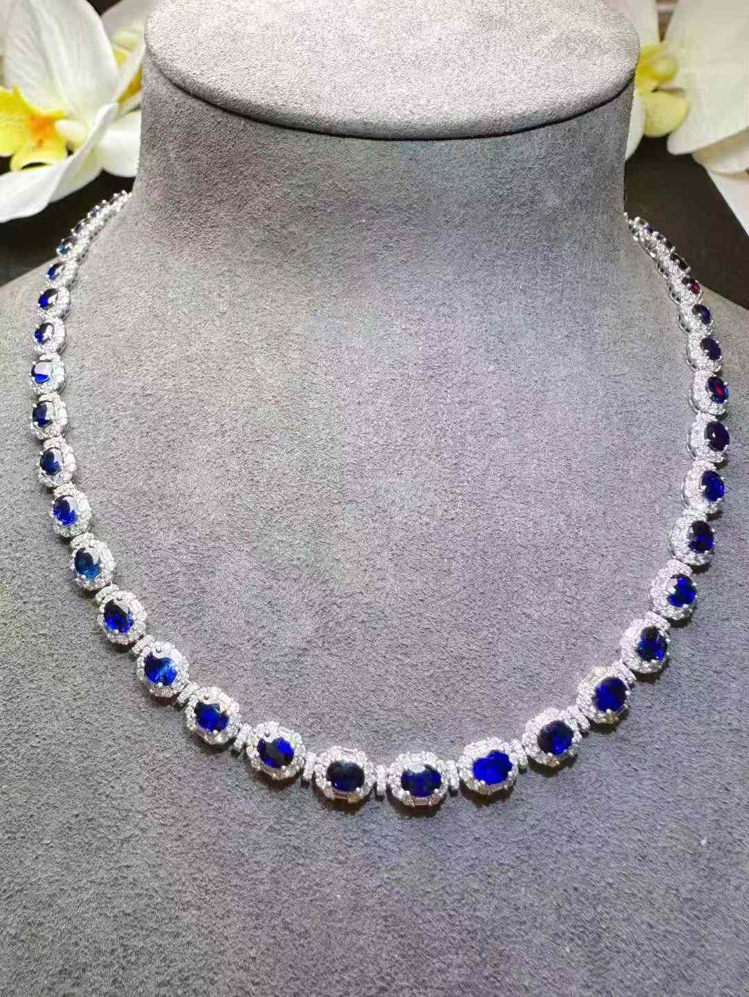 14.48ct 気品漂うロイヤルブルーサファイアネックレス diamond-c-10000283 Diamond Celeb サンプル画像2