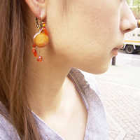 アクセ☆もぎたてフルーツのチャームがとってもキュート♪フルッタ・ピアス＜オレンジ＞