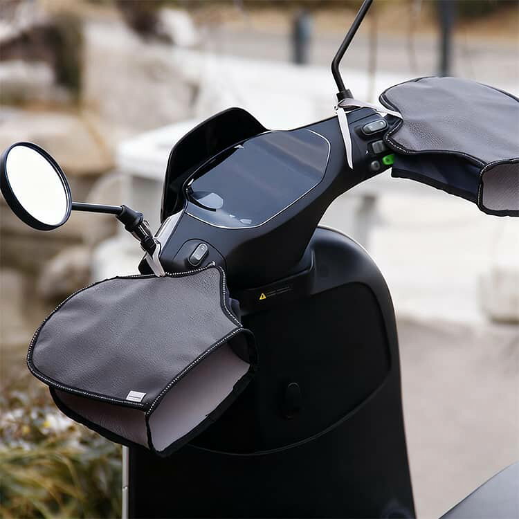 Diana Select 楽天市場店のUVカット バイク用 ハンドルカバー サマーハンドルカバー 夏 ハンドルカバー 防水 バイクグローブ 通気 自転車 電動自転車 紫外線対策 日焼け止め 通気性 バイク 男女兼用 通勤 通学｜アングル2