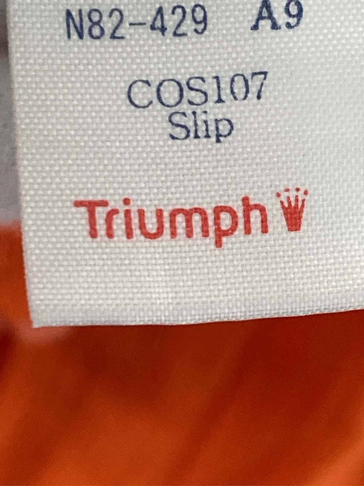【中古】Triumph キャミソール 85-75 オレンジ 無地 フリル カップなし レディース