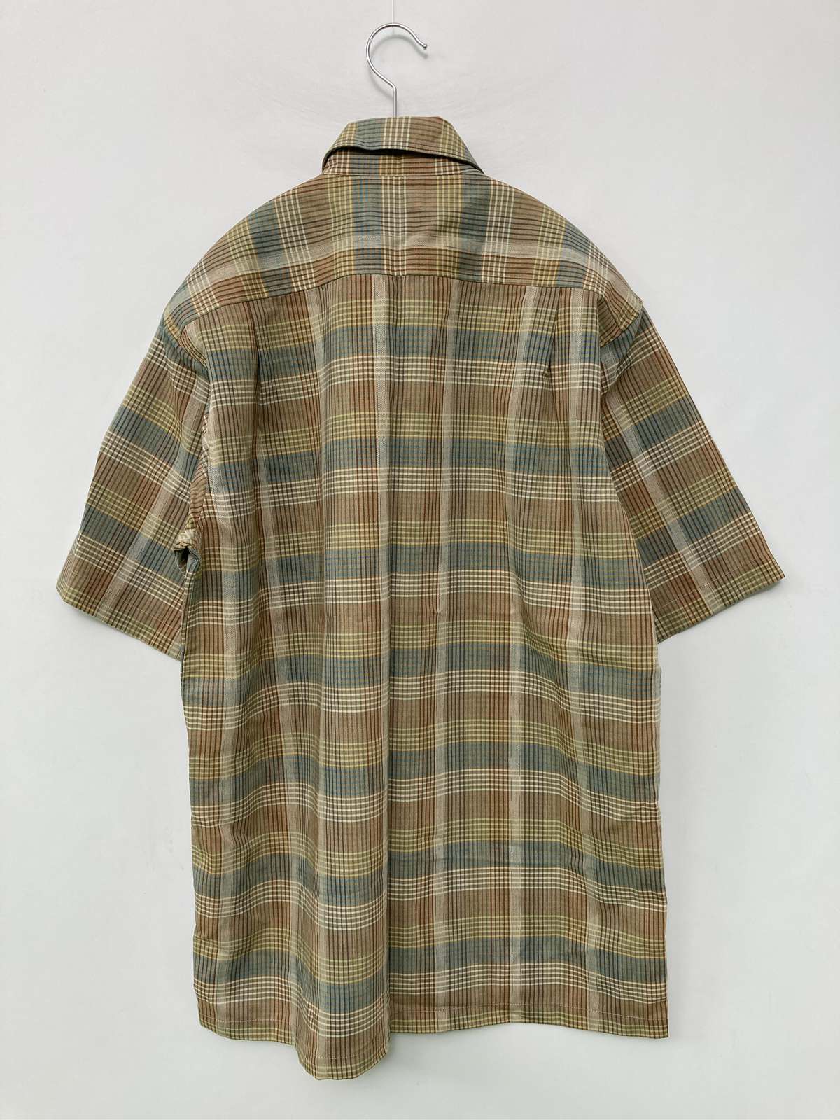 【中古】LYLE&SCOTT ライルアンドスコット シャツ/ブラウス S ベージュ ウール・ニット チェック柄 ワンポイント ミドル丈 半袖 レギュラーカラー メンズ