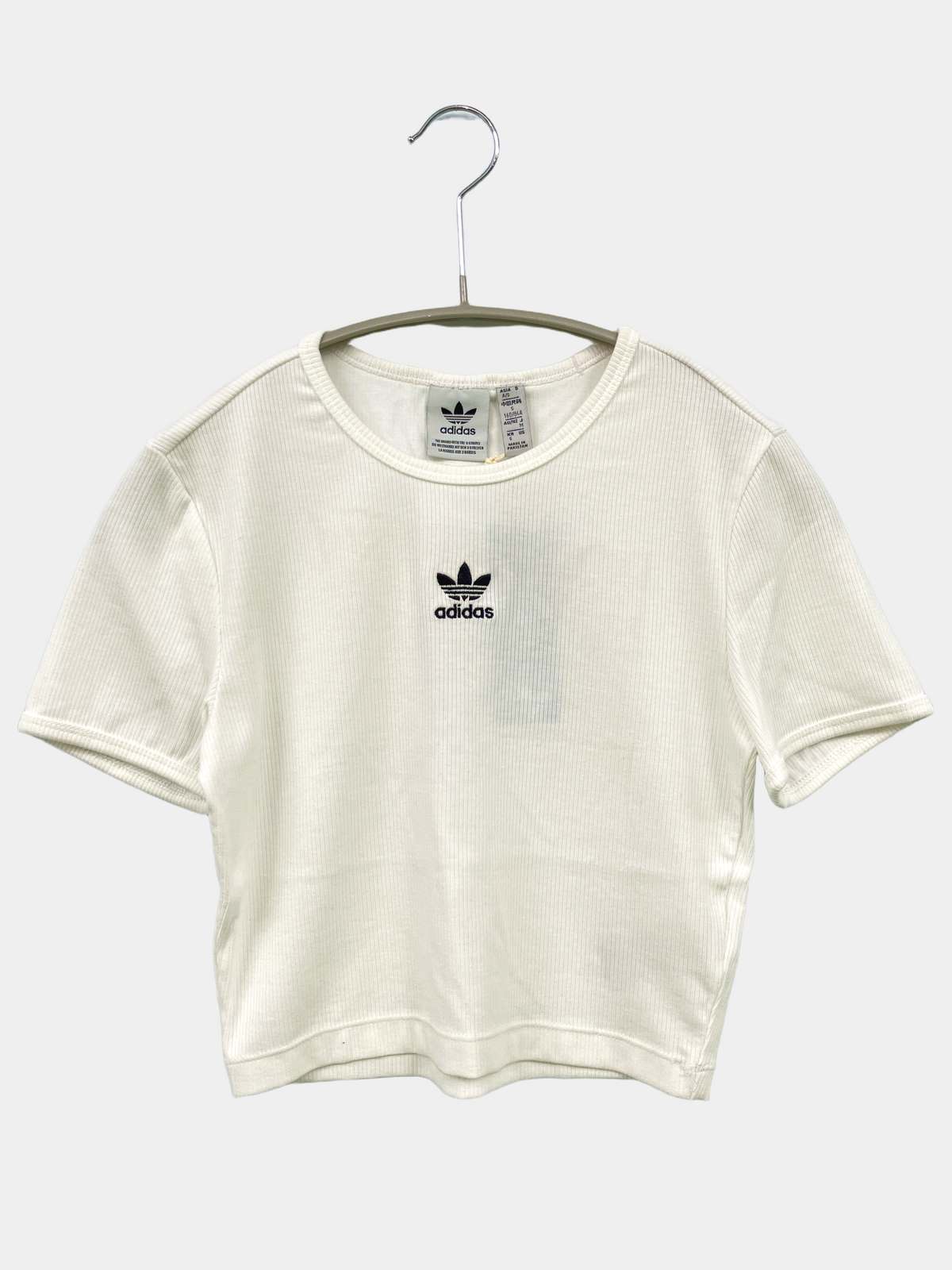 ショート丈 半袖アディダス adidasショート丈半袖ミニTシャツ 人気