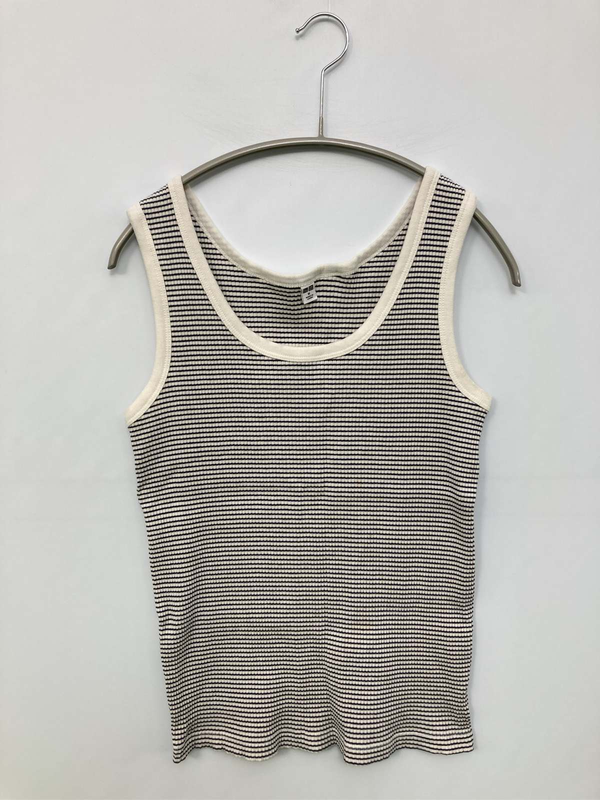 【中古】UNIQLO ユニクロ タンクトップ M ネイビー ボーダー柄 カップなし レディース