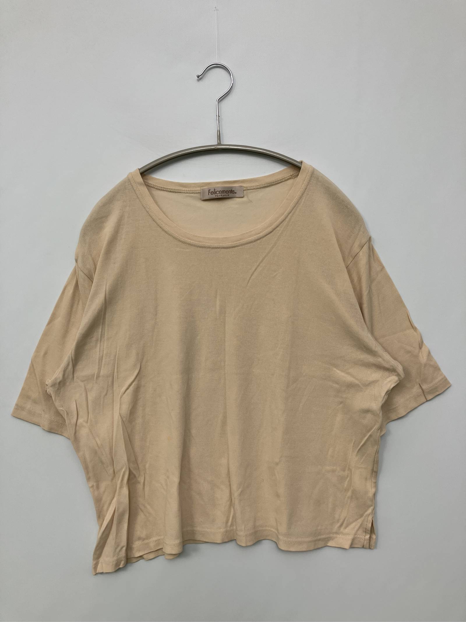 Rakuten - 【中古】Felicemente Tシャツ/カットソー ベージュ 無地 ショート丈 半袖 クルーネック(丸首) レディース
