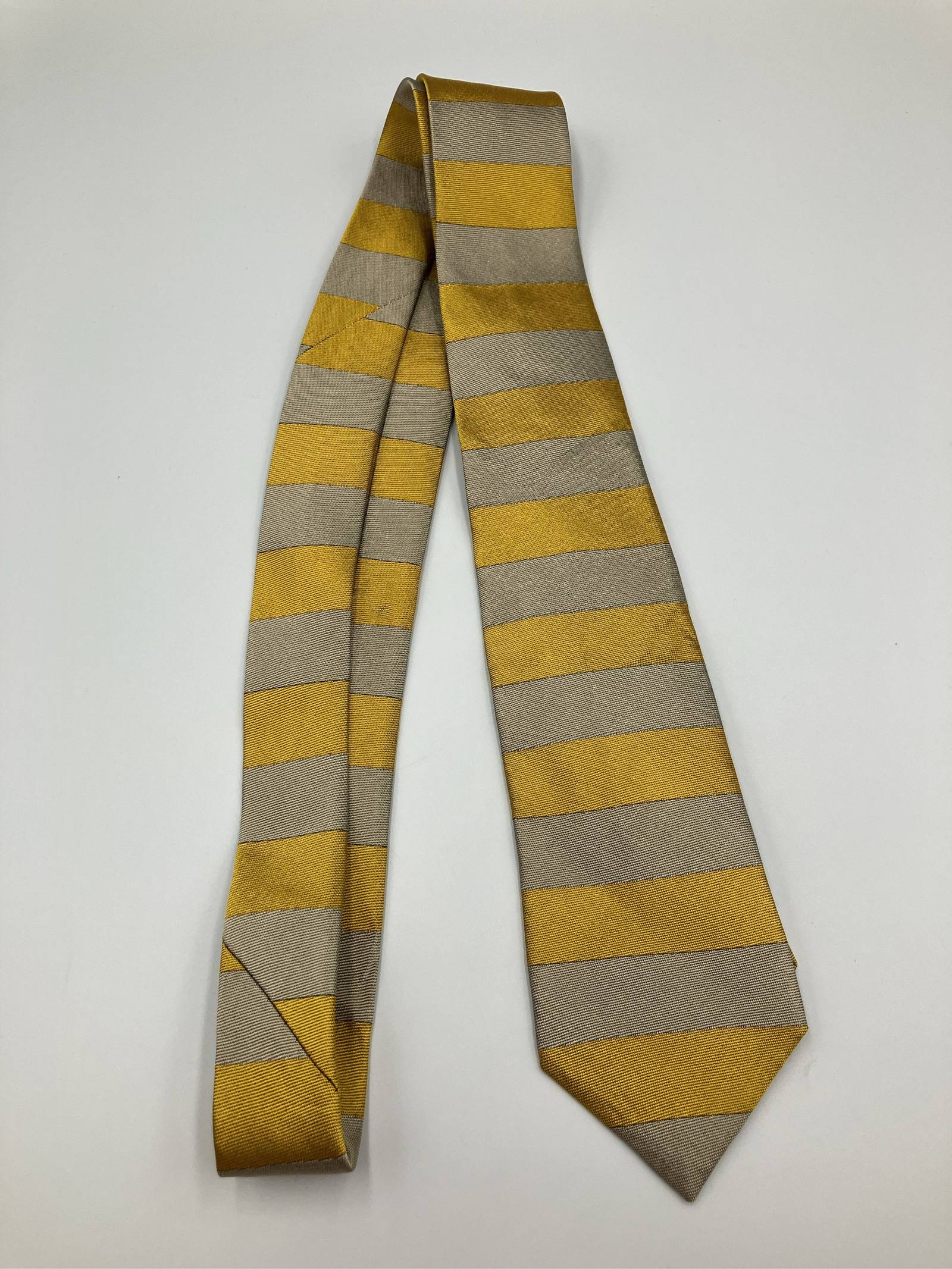Rakuten - 【中古】BURBERRY LONDON バーバリーロンドン ネクタイ イエロー ボーダー柄 メンズ