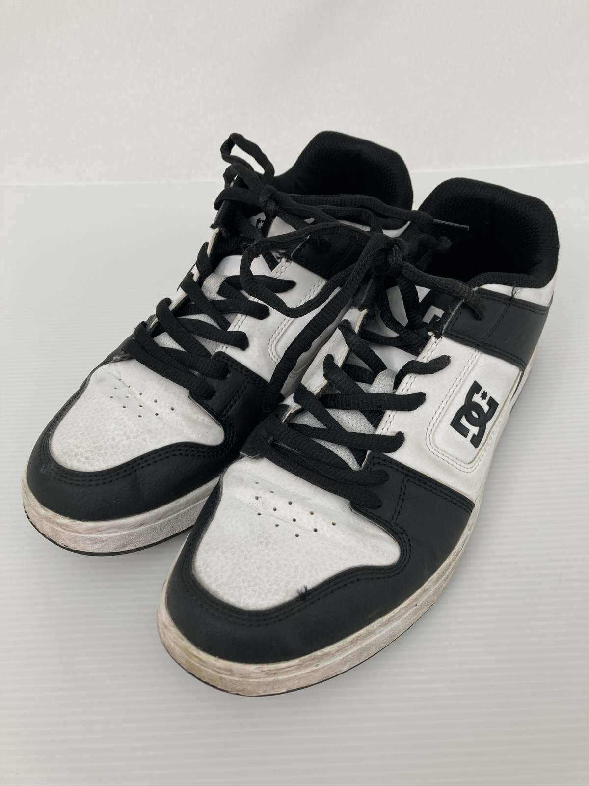【中古】DC SHOES ディーシーシューズ スニーカー 26.0cm ブラック 無地 ブランドロゴ 紐 メンズ