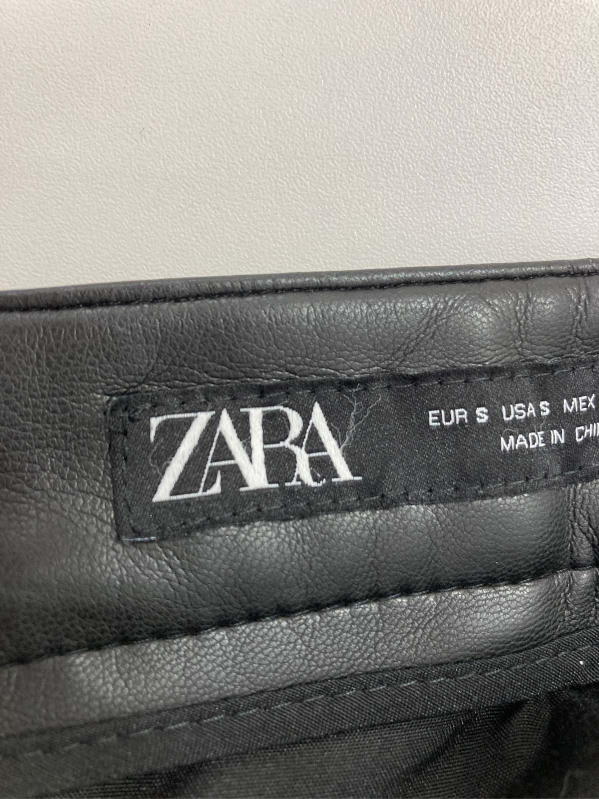 digdig 楽天市場店の【中古】ZARA ザラ パンツ S ブラック メンズ｜アングル3