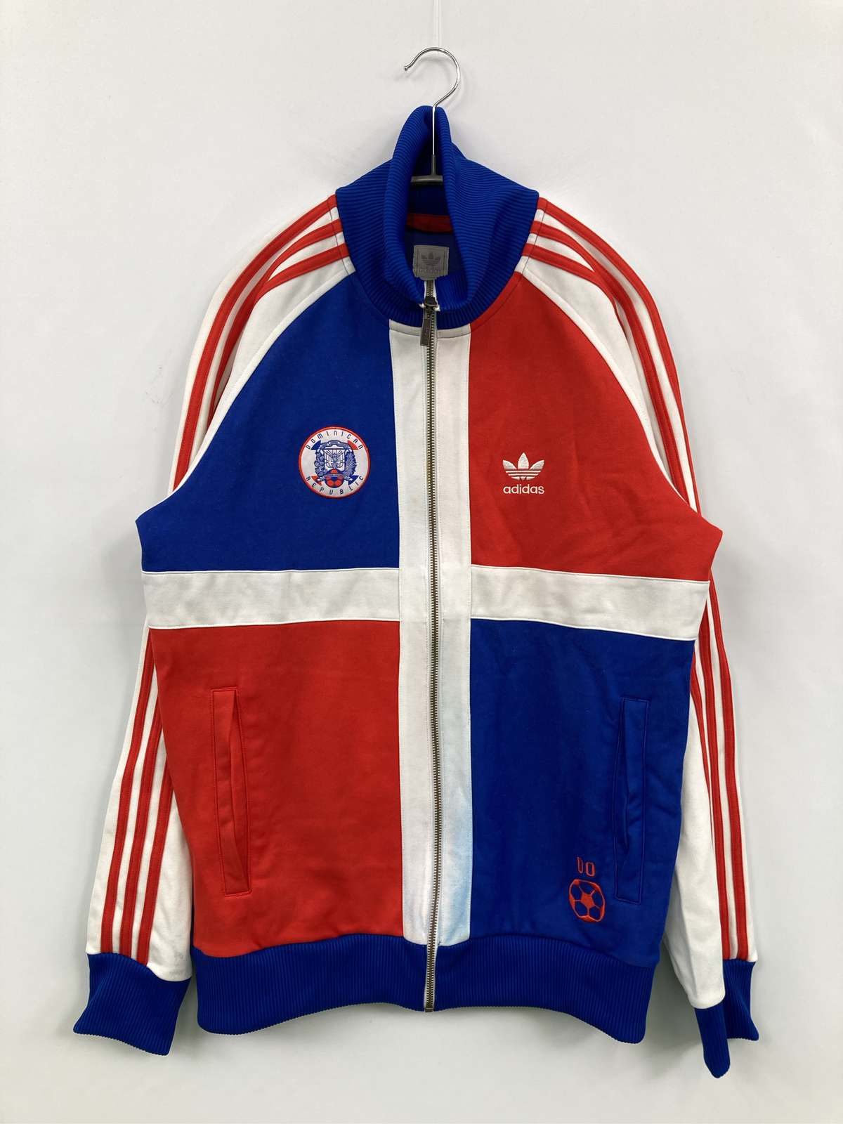 楽天市場】adidas トリコロール ジャージの通販