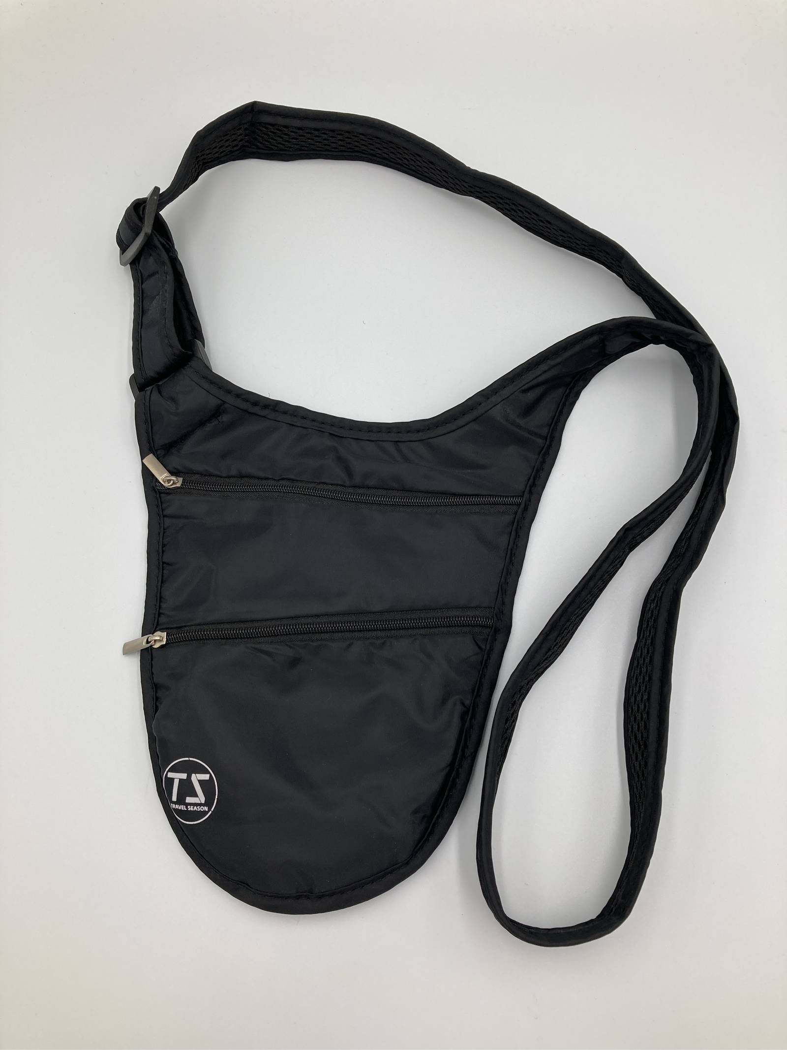 Rakuten - 【中古】TRAVEL SMITH トラベルスミス ボディバッグ/ウエストポーチ ブラック メンズ レディース