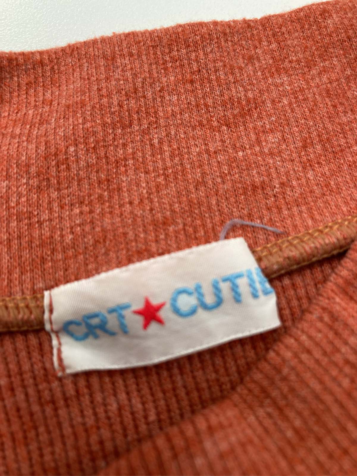 digdig 楽天市場店の【中古】CRT☆CUTIE ニット/セーター レッド 無地 ミドル丈 長袖 タートルネック/ハイネック レディース｜アングル3