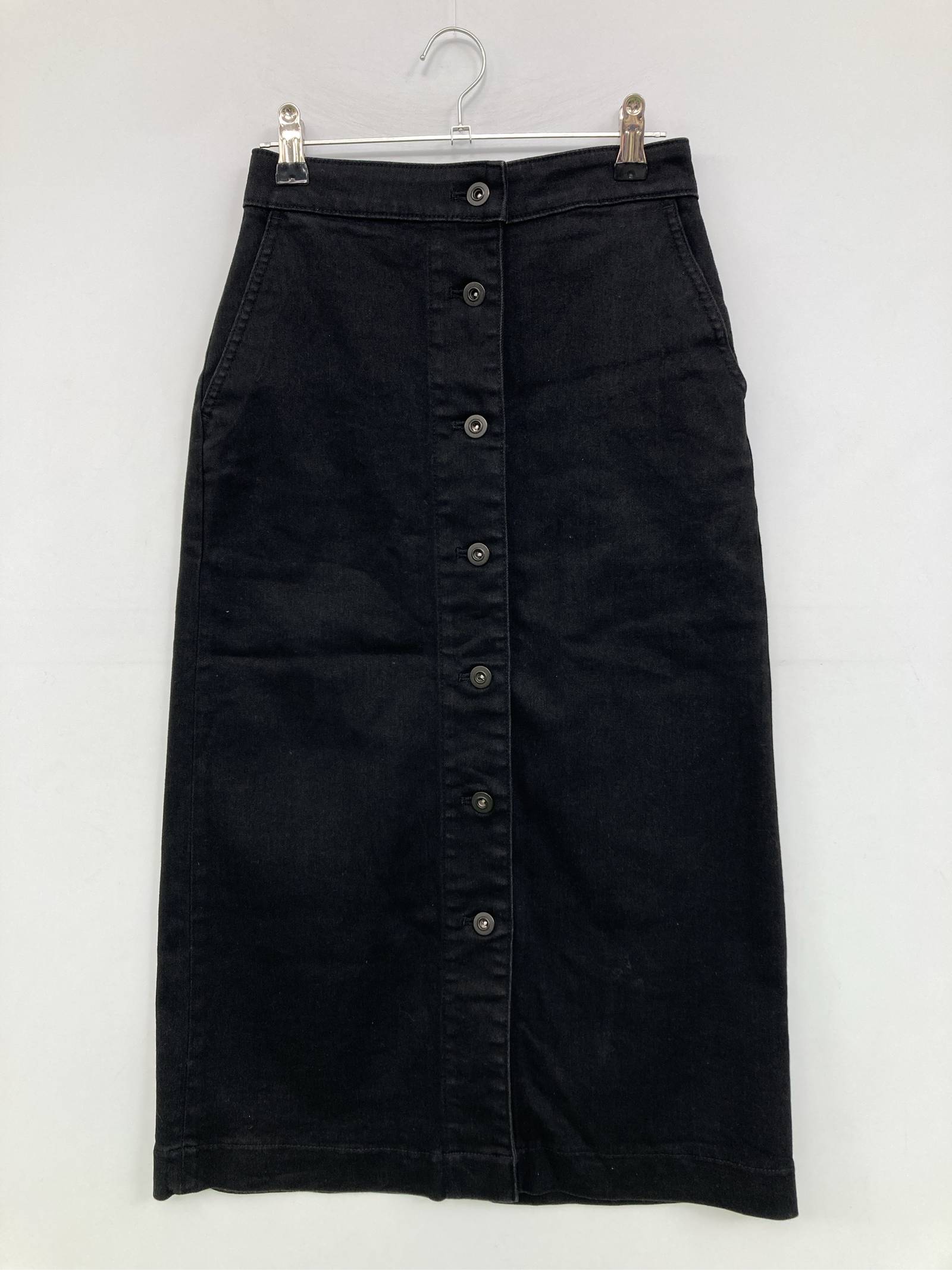 Rakuten - 【中古】UNIQLO ユニクロ デニムスカート ウエスト58　ヒップ85 ブラック ロング・マキシ丈 ミモレ・半端丈 タイト レディース