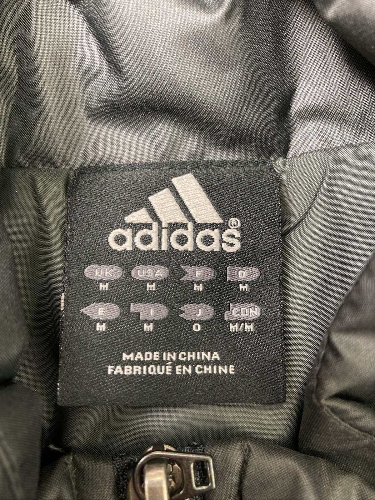 【中古】adidas アディダス ダウンジャケット/コート O ブラック 無地 ブランドロゴ ミドル丈 フードなし ジップアップ レディース