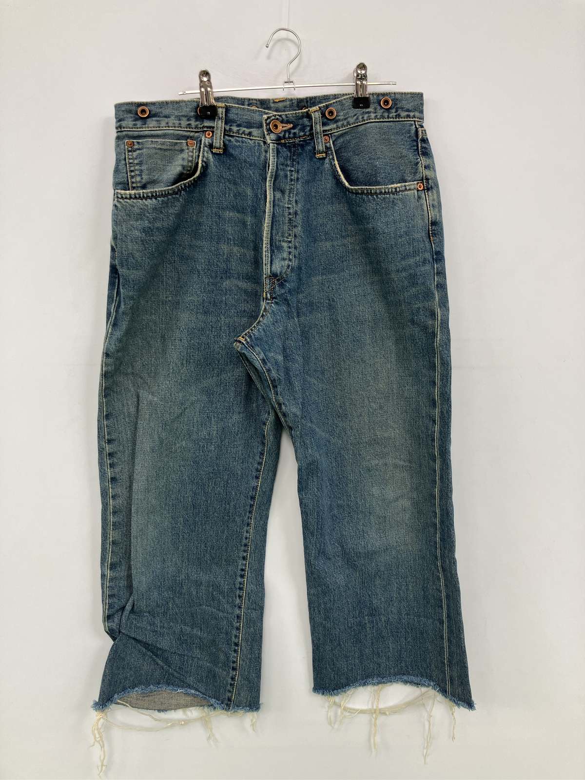【中古】EDWIN エドウィン デニムパンツ W88 H106 ブルー ハーフ・ひざ丈 無地 スタンダード ストレート レギュラー ヴィンテージ クラッシュ・ダメージ メンズ