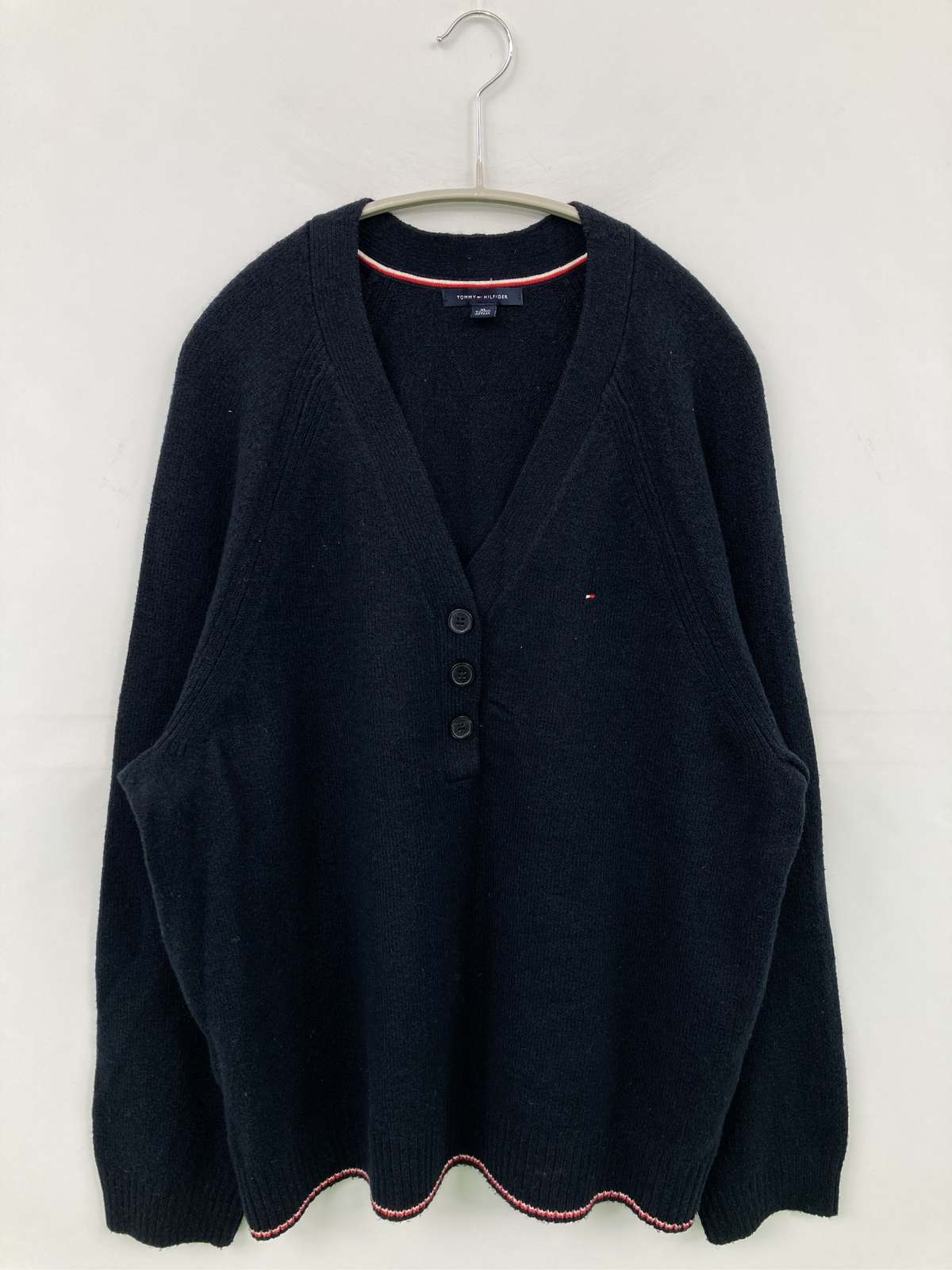 【中古】TOMMY HILFIGER トミーヒルフィガー ニット/セーター XL ネイビー ニット 無地 ワンポイント ブランドロゴ ミドル丈 長袖 Vネック ヘンリーネック レディース