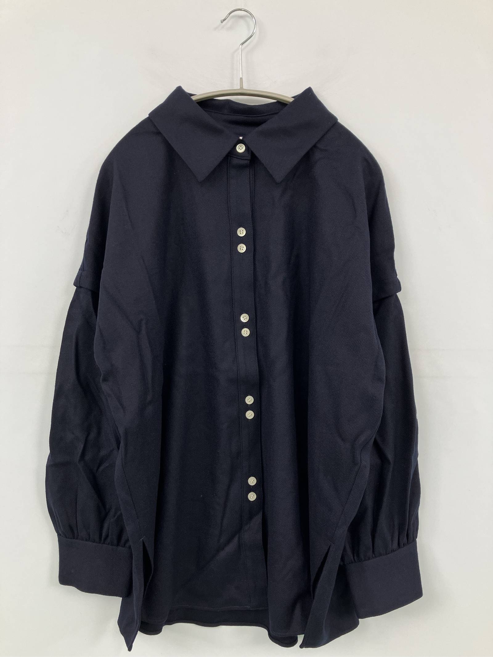 乐天商城 - 【中古】ALIN シャツ/ブラウス Free ネイビー 長袖 ワイドカラー 無地 ウール・ニット ミドル丈 レディース