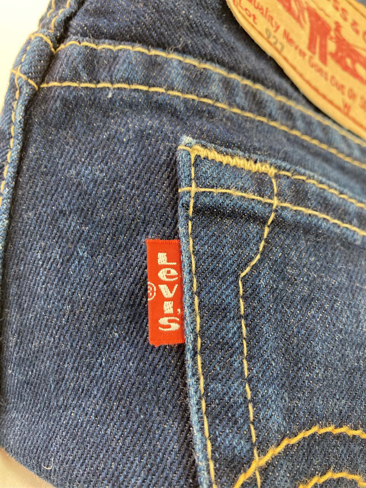 digdig 楽天市場店の【中古】Levi's リーバイス デニムパンツ 27インチ ネイビー フルレングス 無地 スタンダード ストレート ローライズ リジッド・ワンウォッシュ レディース｜アングル3