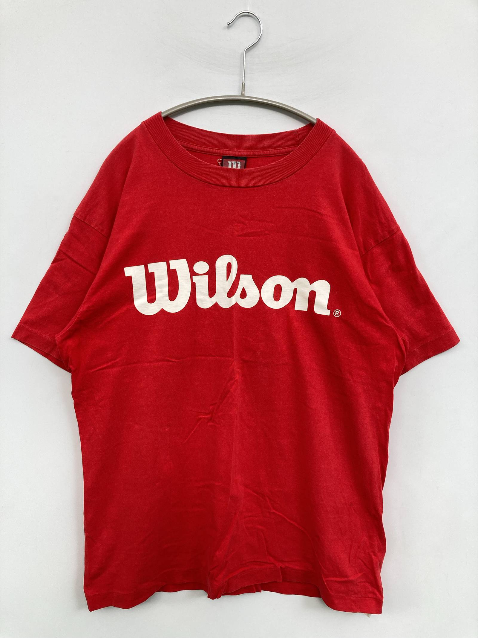 Rakuten - 【中古】Wilson ウィルソン Tシャツ/カットソー レッド 半袖 クルーネック(丸首) 前面プリント ブランドロゴ ミドル丈 メンズ レディース