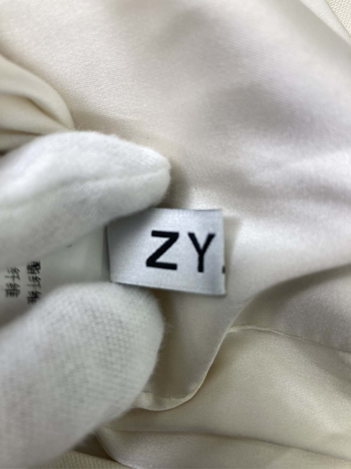 【中古】ZY.HT ワンピース S アイボリー 無地 ビジュー 袖なし ショート・ミニ丈 ...