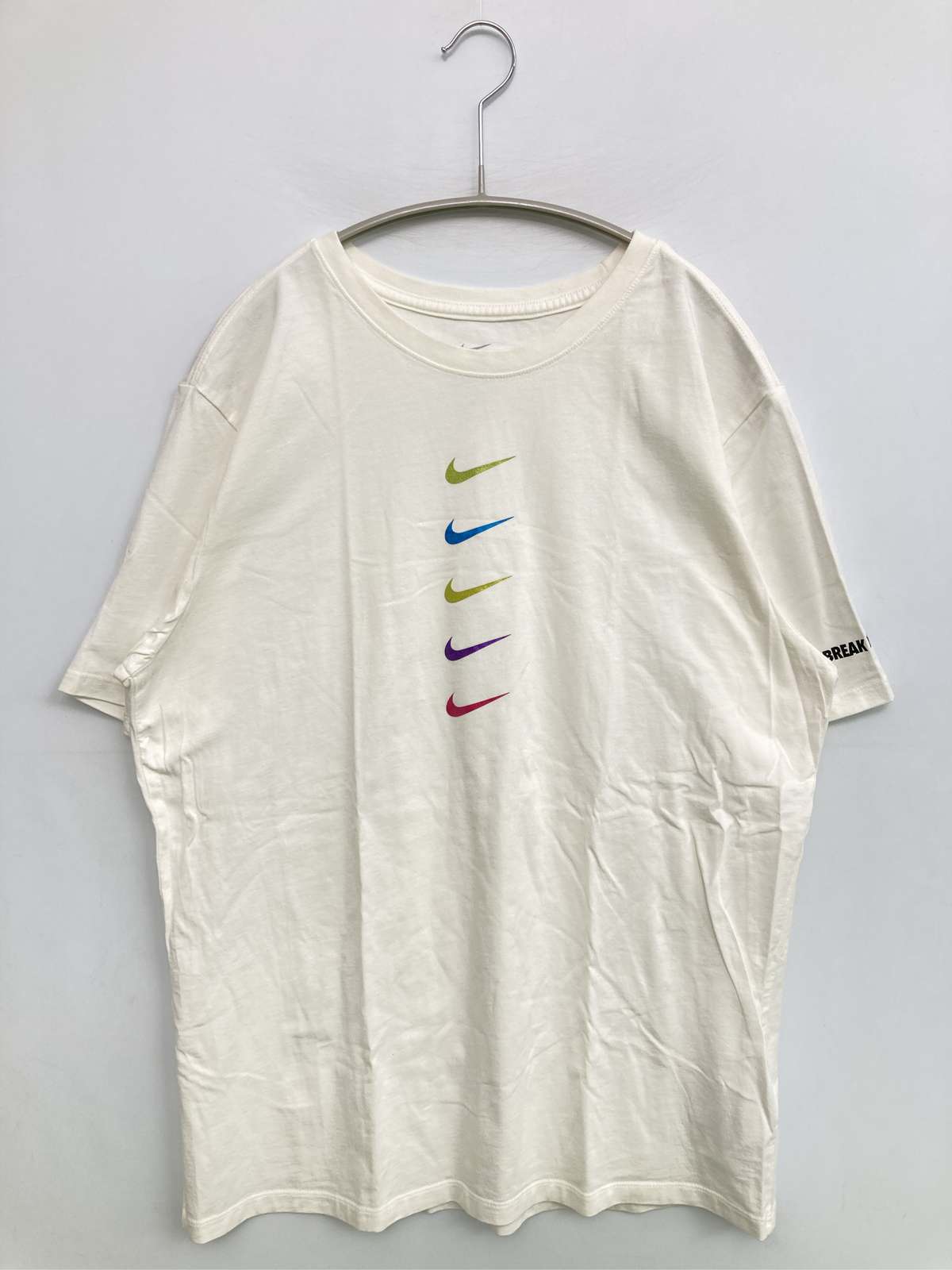 楽天市場】ナイキ カラフル tシャツの通販