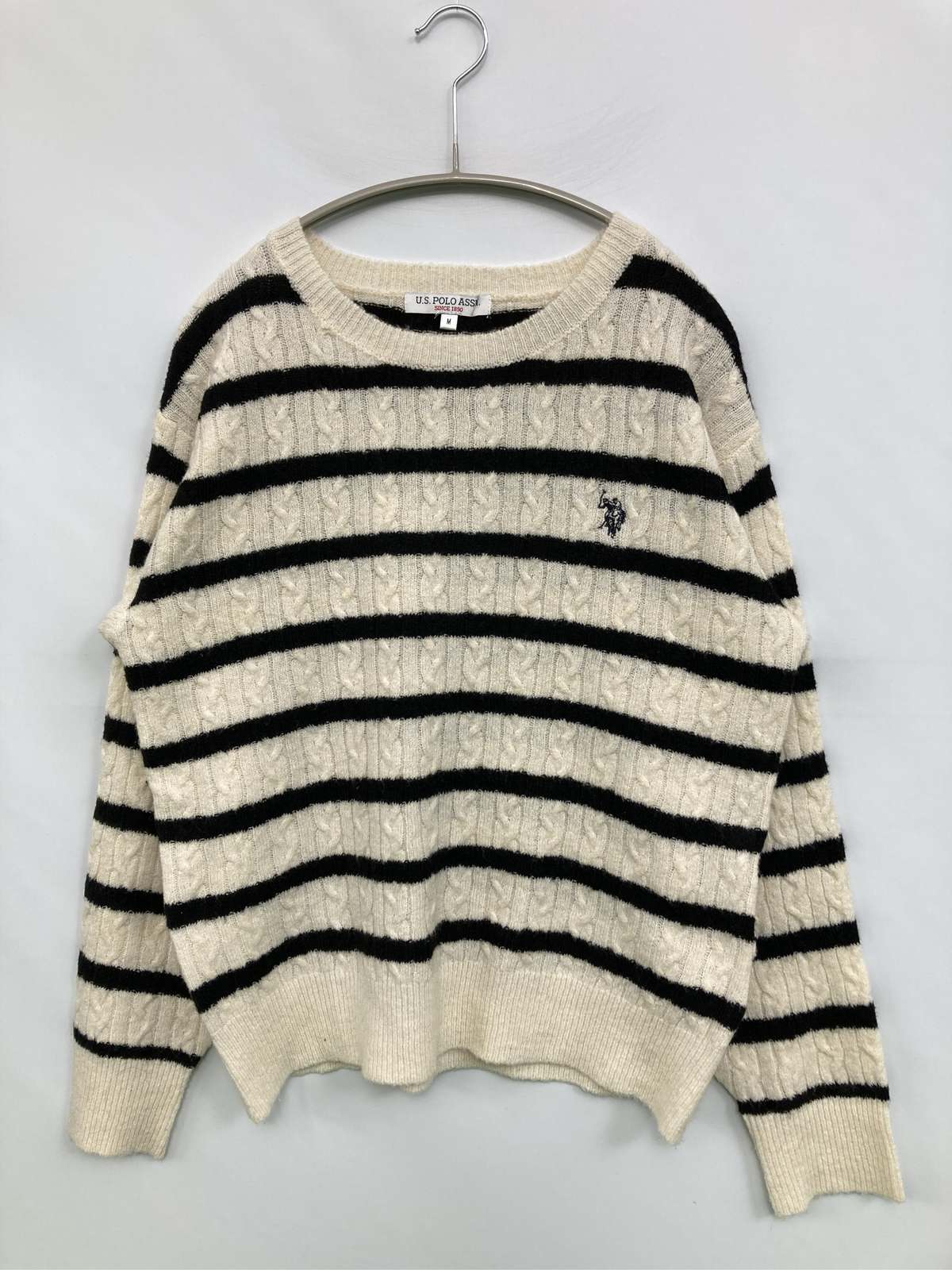 【中古】U.S. POLO ASSN. ユーエスポロアッスン ニット/セーター M アイボリー ボーダー柄 ワンポイント ブランドロゴ ミドル丈 長袖 クルーネック(丸首) レディース