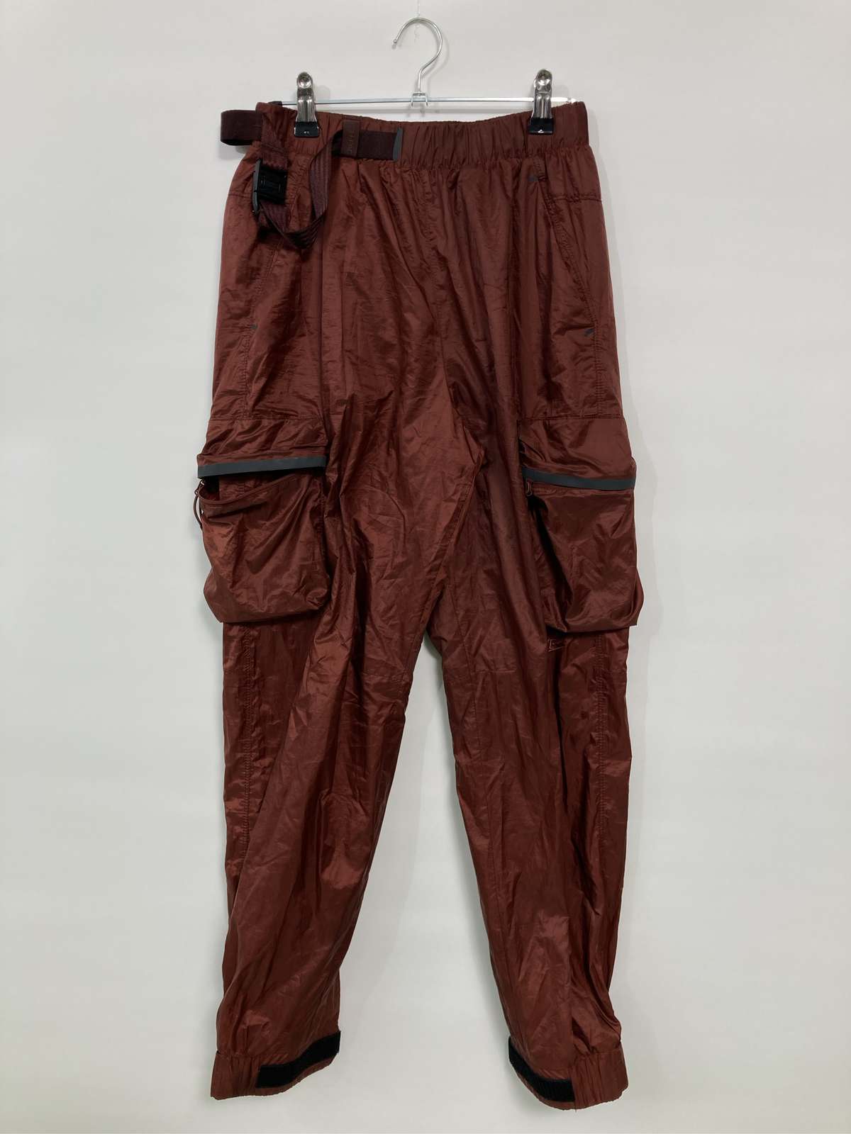 NIKE - 【中古】NIKE ナイキ カーゴパンツ S ブラウン レディース