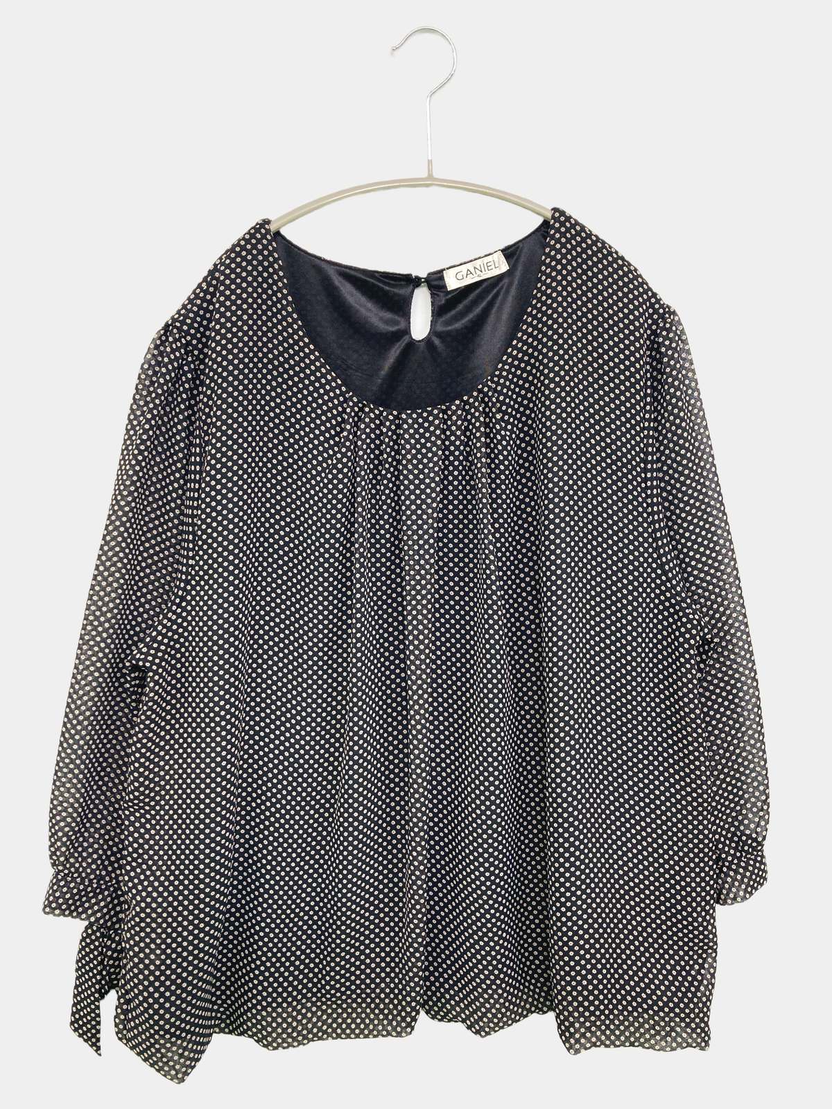 【中古】GANIEL トップス 4L ブラック ドット柄 ミドル丈 レディース