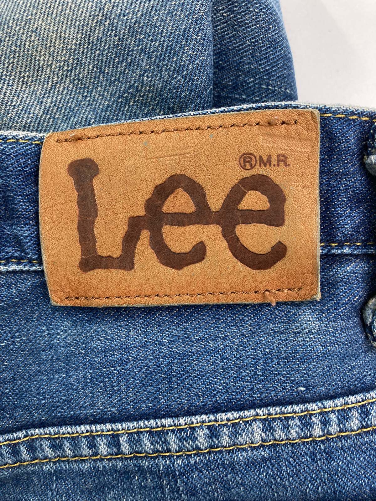 digdig 楽天市場店の【中古】Lee リー デニムパンツ 27×31 ブルー メンズ｜アングル3