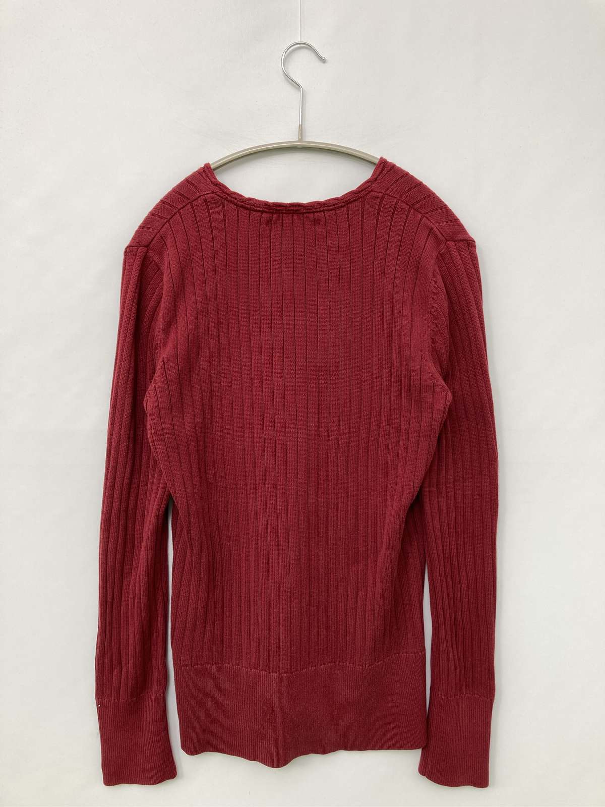 【中古】TOMMY HILFIGER トミーヒルフィガー ニット/セーター S/P レッド コットン 無地 ライン柄 ミドル丈 長袖 Vネック レディース