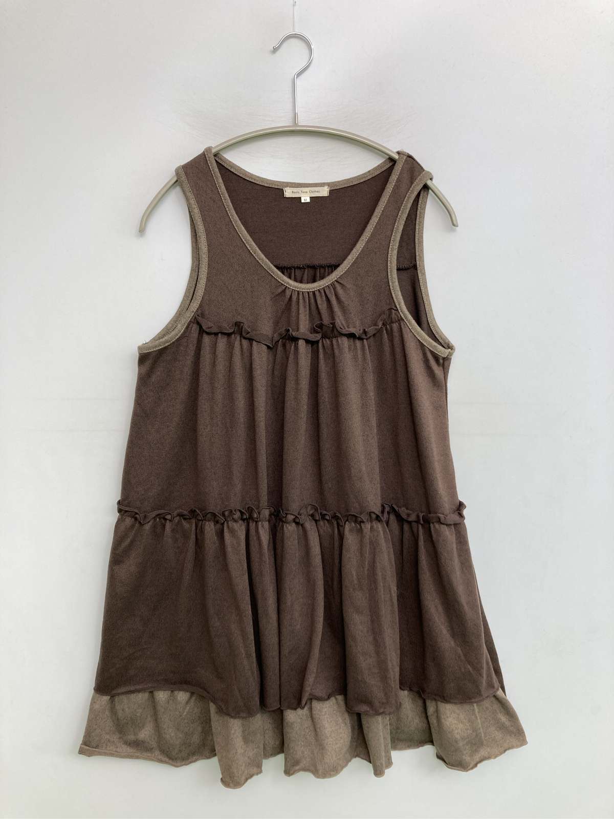 【中古】Basic Tone Clothes チュニック M ブラウン 無地 フリル 袖なし ショート・ミニ丈 ひざ丈 ミモレ・半端丈 レディース