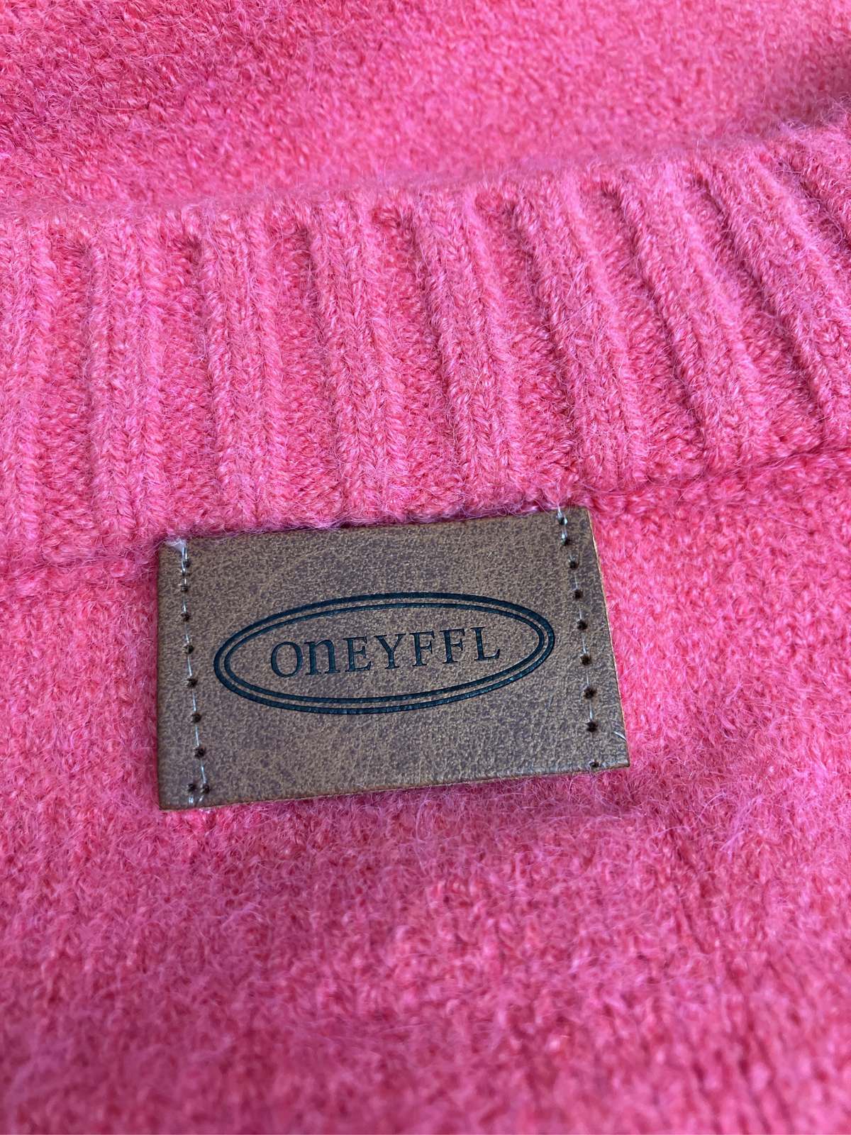 digdig 楽天市場店の【中古】ONEYFFL ニット/セーター ピンク ニット 無地 ミドル丈 長袖 クルーネック(丸首) レディース｜アングル3