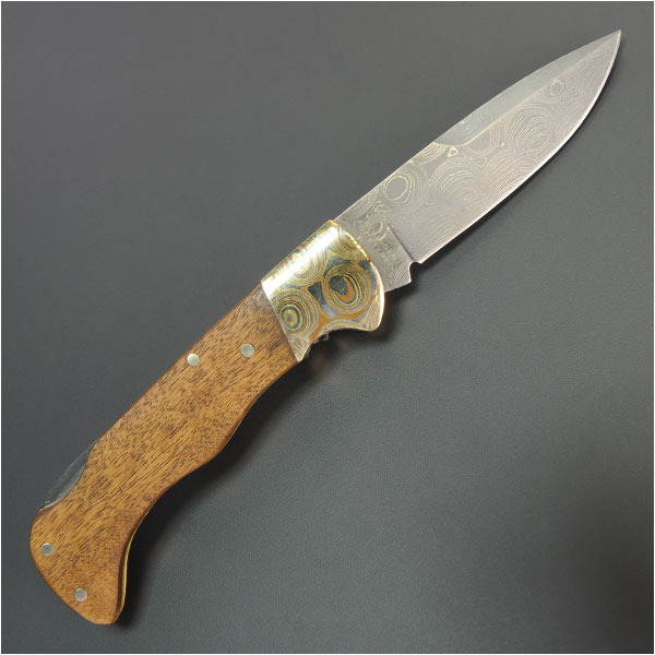 ミリタリーショップ レプマートのボーカー 折りたたみナイフ ダマスカス 木製ハンドル 110144DAM Boker 折り畳みナイフ フォルダー フォールディングナイフ ホールディングナイフ 折り畳み式ナイフ 折りたたみ式ナイフ 折畳ナイフ 折畳みナイフ 折畳式ナイフ 折込ナイフ 折込みナイフ｜アングル2