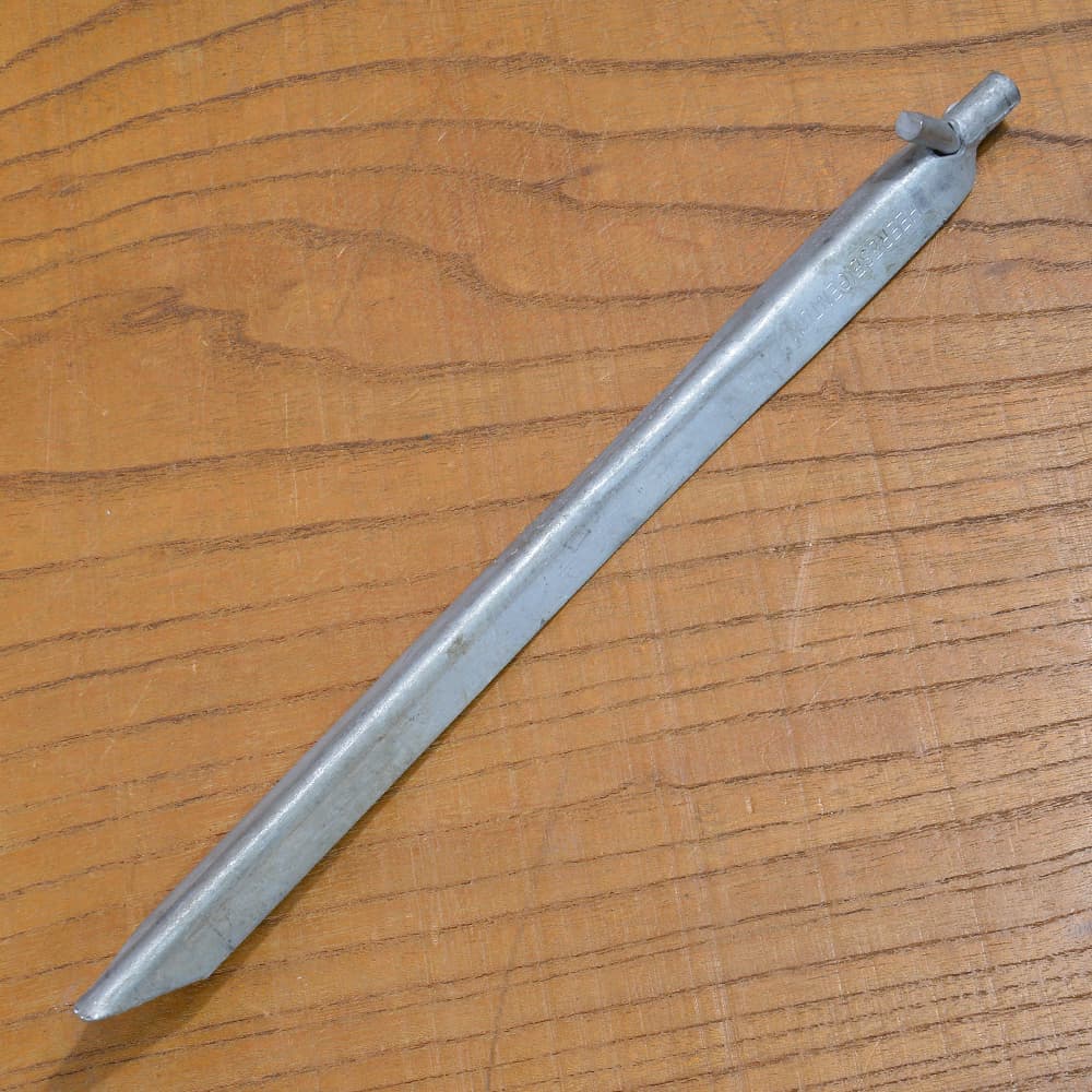 オーストリア軍放出品 テント用ペグ 26cm 10本セット ポール テントペグ テントポール 軍幕 パップテント 設営 ミリタリー 野営 キャンプ アウトドア フレクター迷彩 ドイツ連邦軍 軍払い下げ テントアクセサリー テント用品 キャンプ用品 ミリタリーサープラス