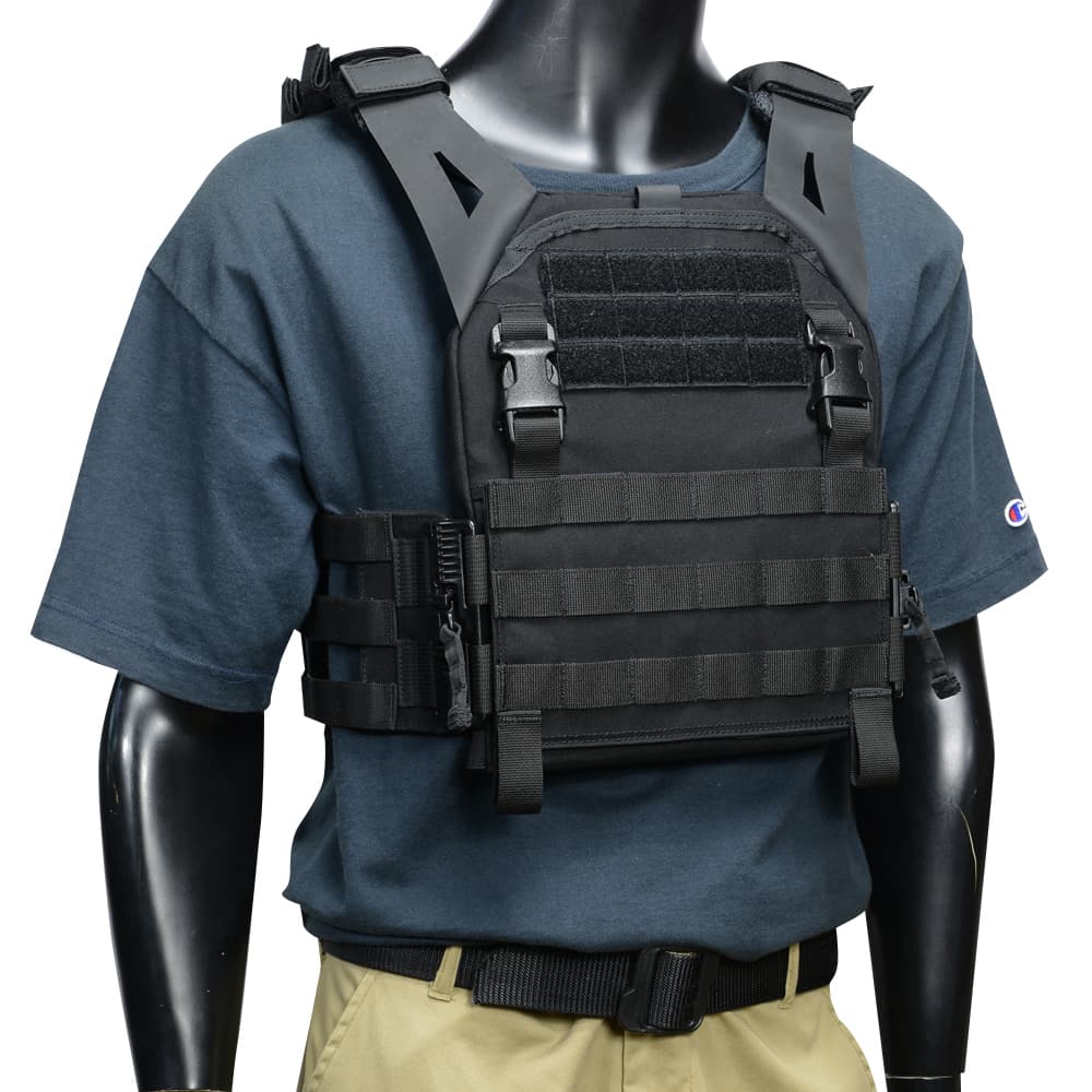 ミリタリーショップ レプマートのWarrior Assault Systems プレートキャリア LPC V2 ロープロファイル W-EO-LPC-V2 [ Mサイズ / ブラック ] ウォーリアアサルトシステムズ 軽量 サバゲー アーマー 装備 MOLLE対応 ミリタリー用品 サバゲーウェア プレキャリ プレートキャリアー 防弾プレートキャリア Plate｜アングル2