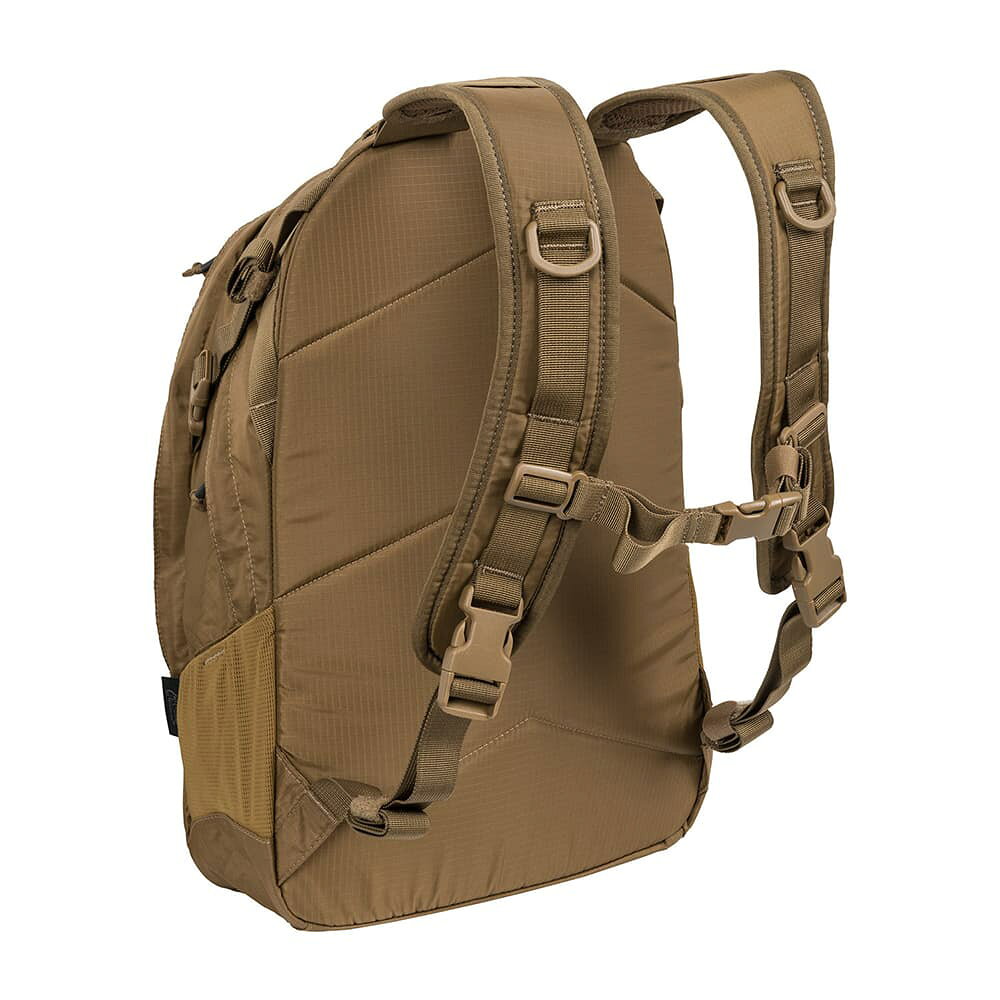 ミリタリーショップ レプマートのHELIKON-TEX バックパック EDC Lite Backpack リップストップナイロン PL-ECL-NL [ コヨーテ ] ヘリコンテックス エブリデイキャリー リュックサック デイパック ザック ナップサック デイバッグ 背嚢 かばん カバン 容量20L以下 〜20L 容量20L以内 容量20Lまで｜アングル3