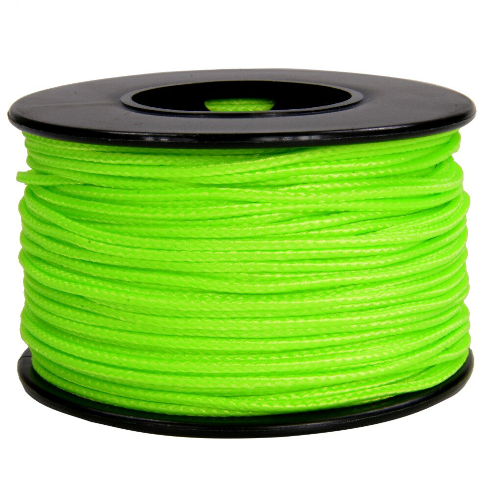 アトウッドロープ マイクロコード目立ちやすく、発色性の高い1.18mmマイクロコード同じ緑でも目立ちやすく、発色性の高い蛍光色であるNeon Green(ネオングリーン)カラーの、ATWOOD ROPE(アトウッドロープ)社製の1.18mm Micro Cord(マイクロコード)です。約1.18mmという細さながら、米国の引張強度テストで約46kgの重さに耐えられたほどの丈夫なコードで、緊急用キットやブレスレット、釣り糸などアウトドアやDIYの際に役立ってくれます。素材はポリエステルとナイロンの2つが使用されており、UV・腐食・カビの耐性に優れているのが特徴です。商品別に長さが異なります。125FT(約38m)と110FT(約33.5m)の2種類からお選びください。※製品の仕様、外観はメーカーより予告なく変更されますので、気になる点や、詳細はメールで別途お問合わせください。PC・モニタの環境で色が実物と多少異なる場合があります。布製品などは個体差があり、寸法に誤差が多少ありますので、ご了承くださいませ。マイクロコードの詳細こちらは「ATWOOD ROPE マイクロコード 1.18mm ネオングリーン [ 125FT ]」のご購入ページです。太さ約1.18mm長さ110FT(約33.5m)、125FT(約38m)素材ポリエステル/ナイロン生産国アメリカ他のバリエーションはこちら[ 125FT ]1985年以降顧客のニーズと要求を満たすために新しい製品や技術の開発を続け、幅広い能力を備えたロープ専門の製造販売を行っているメーカーです。最新の技術や製造装置等を使用し、将来に向けてより使いやすいロープとコードの開発をし続けいています。[アトウッドロープ/atwood/rope]アトウッドロープの商品一覧[2931][d01311351293100000000][00AWR] アトウッドロープ MICRO 紐 災害 緊急 アウトドア 蛍光グリーン 蛍光黄緑 ナイロンコード ひも 糸 いと狩猟・アウトドア ＞ ロープ ＞ マイクロコード取り扱いブランド ＞ 《ア》行 ＞ 《ア》で始まるブランド ＞ アトウッドロープ[アトウッドロープ]狩猟・アウトドア [ロープ/マイクロコード]こちらは「ATWOOD ROPE マイクロコード 1.18mm ネオングリーン [ 125FT ]」のご購入ページです。【ATWOOD ROPE マイクロコード 1.18mm ネオングリーン [ 125FT ]】同じ緑でも目立ちやすく、発色性の高い蛍光色であるNeon Green(ネオングリーン)カラーの、ATWOOD ROPE(アトウッドロープ)社製の1.18mm Micro Cord(マイクロコード)です。約1.18mmという細さながら、米国の引張強度テストで約46kgの重さに耐えられたほどの丈夫なコードで、緊急用キットやブレスレット、釣り糸などアウトドアやDIYの際に役立ってくれます。素材はポリエステルとナイロンの2つが使用されており、UV・腐食・カビの耐性に優れているのが特徴です。商品別に長さが異なります。125FT(約38m)と110FT(約33.5m)の2種類からお選びください。狩猟・アウトドア ＞ ロープ ＞ マイクロコード取り扱いブランド ＞ 《ア》行 ＞ 《ア》で始まるブランド ＞ アトウッドロープATWOOD ROPE タクティカルコード 30m ネオングリーンATWOOD ROPE 550パラコード タイプ3 ネオングリーン&nbsp;