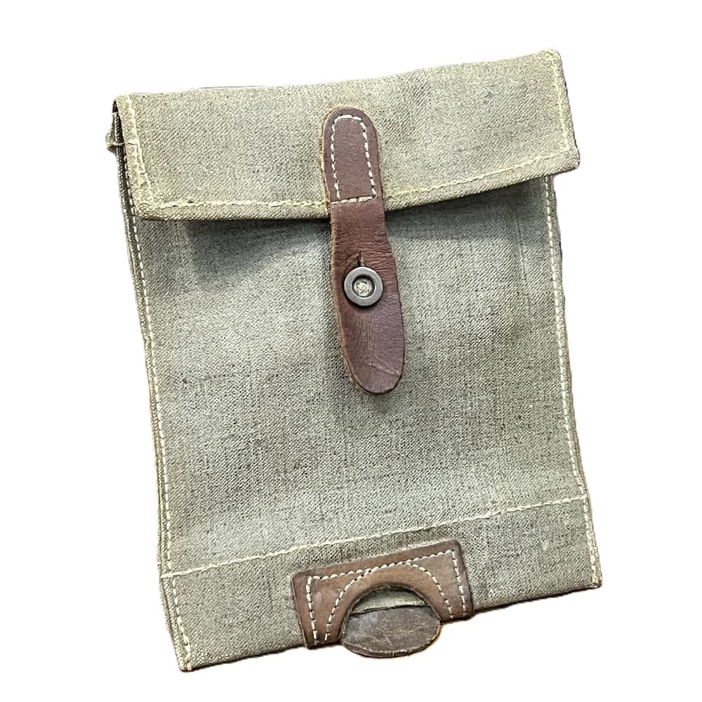 ハンガリー軍放出品 スコップカバー 帆布 折りたたみシャベル用 [ 難あり / ボタン式 ] ハンガリー軍サープラス ハンガリー軍実物 ハンガリー軍払い下げ品 スコップ シャベル ショベル エントレンチツール Eツール 円匙 エンピ エントレンチングツール 工兵スコップ