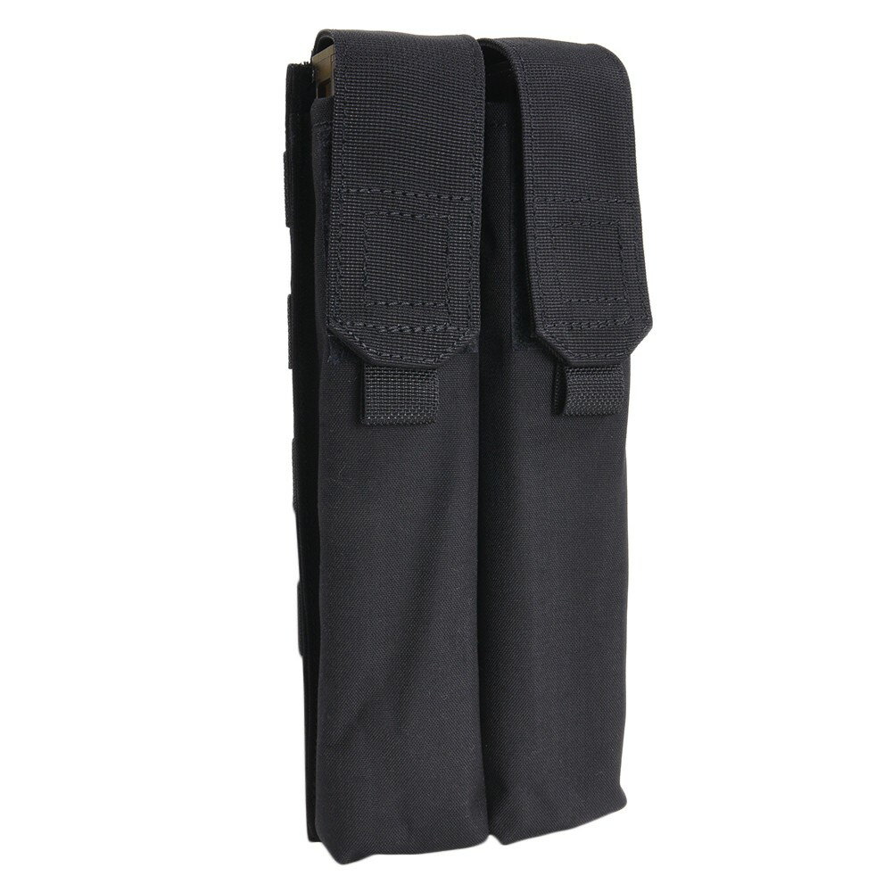 パンタック マガジンポーチP90・UMPのマガジンがぴったり入るダブルマグポーチPantac(パンタック)のMolle Double P90 / UMP Magazine Pouch(モール ダブル P90 / UMP マガジンポーチ)。P90やUMPなどのシングルカラムマガジンが2本収納出来ます。素材は、CORDURA(コーデュラ)ナイロン繊維を使用。ナイロンの7倍もの強度を持っているため防水や耐久性に優れています。プラップはベルクロ式で開け閉めが簡単です。また、背面はMOLLEシステムに対応可能なストラップが付属しており、モールベストやモールベルト、ガンベルトにも取り付け可能。※製品の仕様、外観はメーカーより予告なく変更されますので、気になる点や、詳細はメールで別途お問合わせください。PC・モニタの環境で色が実物と多少異なる場合があります。布製品などは個体差があり、寸法に誤差が多少ありますので、ご了承くださいませ。マガジンポーチの詳細こちらは「Pantac ダブルマグポーチ P90・UMP適合 モール対応 [ ブラック ]」のご購入ページです。縦約28cm横約12cm高さ約3cm材素コーデュラナイロン重量約152g他のバリエーションはこちら[ オリーブドラブ ][ コヨーテブラウン ][ ブラック ][2696][d00012111219822002696] Wマグポーチ 弾倉 ダブルマガジンポーチ マガジンケース パンタック molle対応 マガジンポーチ ライフルマグポーチ ライフルマガジンポーチ サバゲーポーチサバゲー装備 ＞ ミリタリーポーチ ＞ マガジンポーチ ＞ ライフルマガジンポーチ ＞ ナイロン製[パンタック]サバゲー装備 [ミリタリーポーチ/マガジンポーチ/ライフルマガジンポーチ/ナイロン製]こちらは「Pantac ダブルマグポーチ P90・UMP適合 モール対応 [ ブラック ]」のご購入ページです。【Pantac ダブルマグポーチ P90・UMP適合 モール対応 [ ブラック ]】Pantac(パンタック)のMolle Double P90 / UMP Magazine Pouch(モール ダブル P90 / UMP マガジンポーチ)。P90やUMPなどのシングルカラムマガジンが2本収納出来ます。素材は、CORDURA(コーデュラ)ナイロン繊維を使用。ナイロンの7倍もの強度を持っているため防水や耐久性に優れています。プラップはベルクロ式で開け閉めが簡単です。また、背面はMOLLEシステムに対応可能なストラップが付属しており、モールベストやモールベルト、ガンベルトにも取り付け可能。サバゲー装備 ＞ ミリタリーポーチ ＞ マガジンポーチ ＞ ライフルマガジンポーチ ＞ ナイロン製FIRST SPEAR ダブルマガジンポーチ M9 SIG226 9mm用 6/9CONDOR トリプルマグポーチ MP5マガジン MA37CONDOR ダブルマグポーチ AR/AK適合 MA6希望の方は、注文時に必ず、「メール便」を選択してください。このバナーのある商品は、注文時選択した場合のみ、送料250円(税込)で発送可能※マーク無し商品と同梱の場合770円(税込)※保証無しのメール便、または定形外郵便で発送（発送方法は選べません）支払い方法に代金引換はお選びいただけません。入金確認後、1週間以内の発送となります。「あす楽」及び「配達指定日」の対応できません。→→→詳しくはこちらを必ずご確認ください。&nbsp;