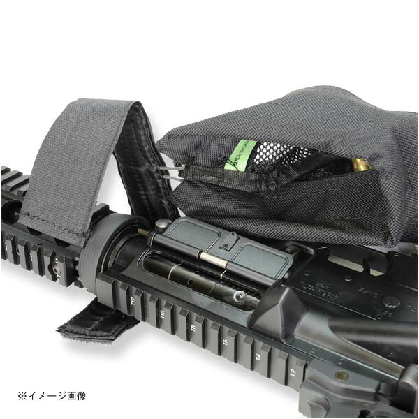 ミリタリーショップ レプマートのCONDOR カートキャッチャー M4 M16用 ブラック Brass Catcher フォールディング 使用済みマガジン回収 DUMP ダンプポーチ サバゲーポーチ 軍用ポーチ ミリタリーポーチ POUCH ドロップポーチ 弾薬ポーチ アモポーチ ロールアップポーチ ロールアップダンプポーチ｜アングル3