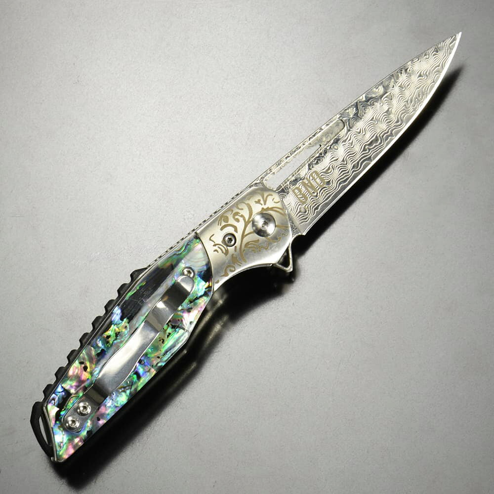 ミリタリーショップ レプマートのBNB KNIVES 折りたたみナイフ ABALONE FLIPPER ダマスカス BNB1991A アワビ 貝殻 damascus フォールディングナイフ 折り畳みナイフ 折り畳み式ナイフ 折りたたみ式ナイフ フォルダー 板ばねロック 折畳ナイフ 折畳みナイフ 折畳式ナイフ 折込ナイフ 折込みナイフ｜アングル2