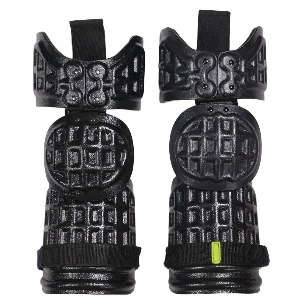 【中古】イギリス警察 放出品 ショルダープロテクター 両腕セット Rサイズ / 並品 POLICE 保護具 防具 防護 ショルダーガード 装備品 ポリスグッズ 法執行官 治安部隊 上下肢プロテクター ボディープロテクター ボディガード ボディプロテクション ライオットスーツ