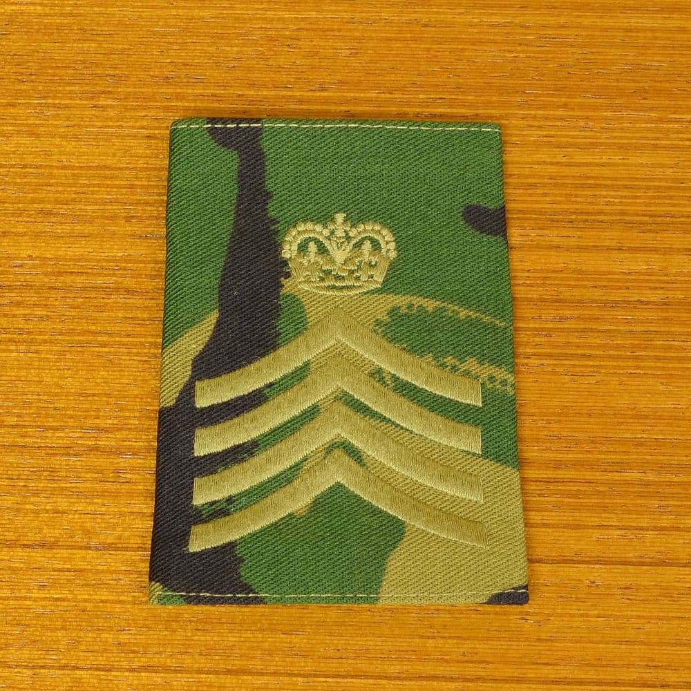 イギリス軍放出品 階級章 ドラムメジャー 肩章ループ DPM迷彩 2枚セット 階級 肩章...